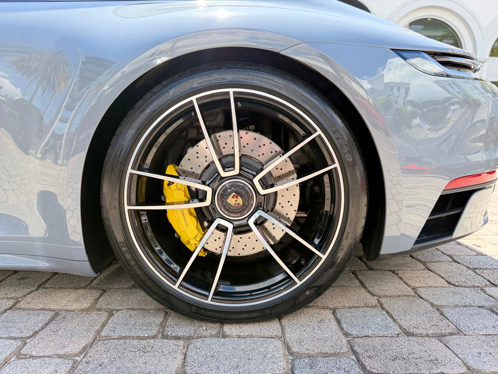 Used 2024 Porsche 911 Carrera GTS RWD image 25