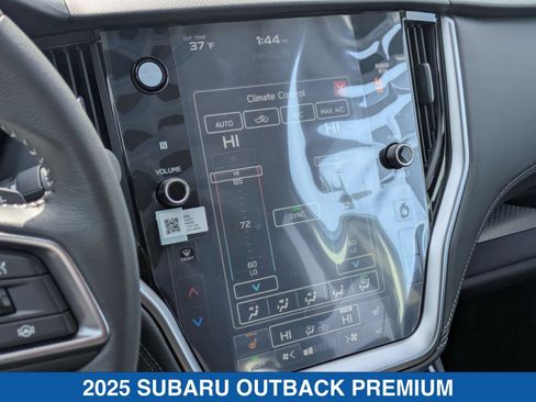 Certified 2025 Subaru Outback Premium AWD/4WD image 24