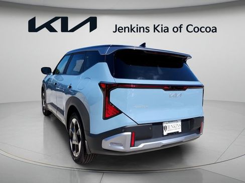 New 2027 Kia Seltos S FWD image 6