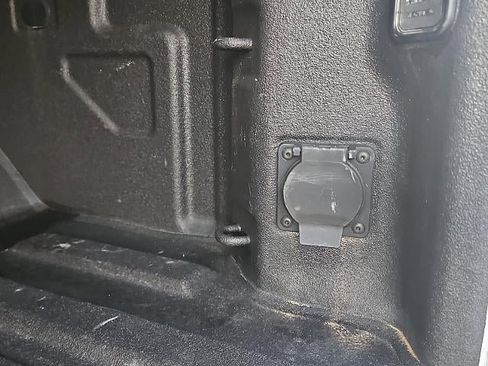 Used 2020 Chevrolet Silverado 2500 LTZ w/ LTZ Premium Package image 13