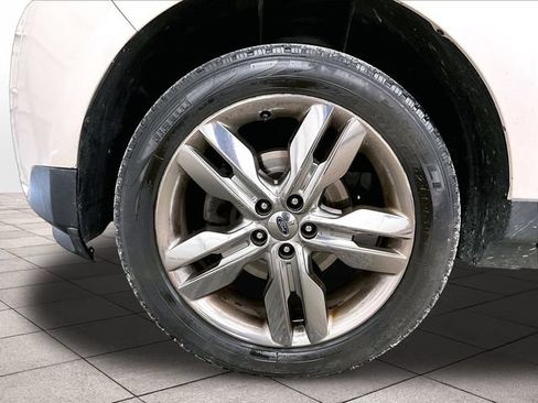 Used 2014 Ford Edge SEL w/ Equipment Group 205A AWD/4WD image 9