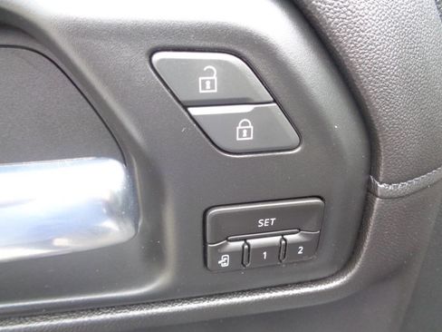 Used 2020 GMC Sierra 3500 Denali w/ Denali Ultimate Package image 55