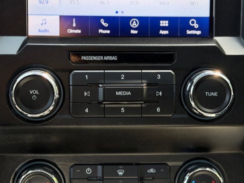 Used 2020 Ford F150 Lariat AWD/4WD image 16