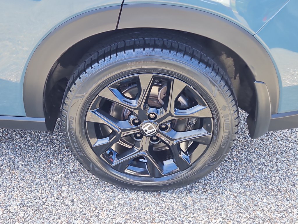 Certified 2025 Honda HR-V Sport image 8