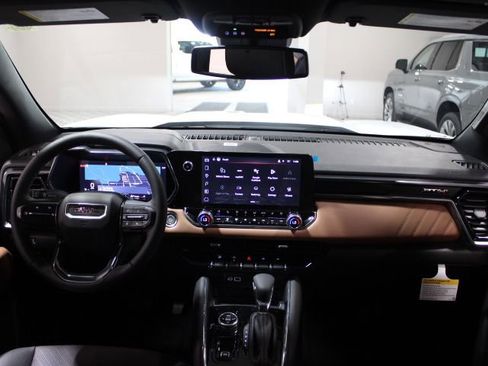 New 2026 GMC Canyon AT4 w/ Technology Plus Package AWD/4WD image 3