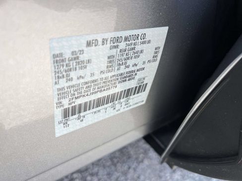 Used 2023 Ford Edge SEL AWD/4WD image 19