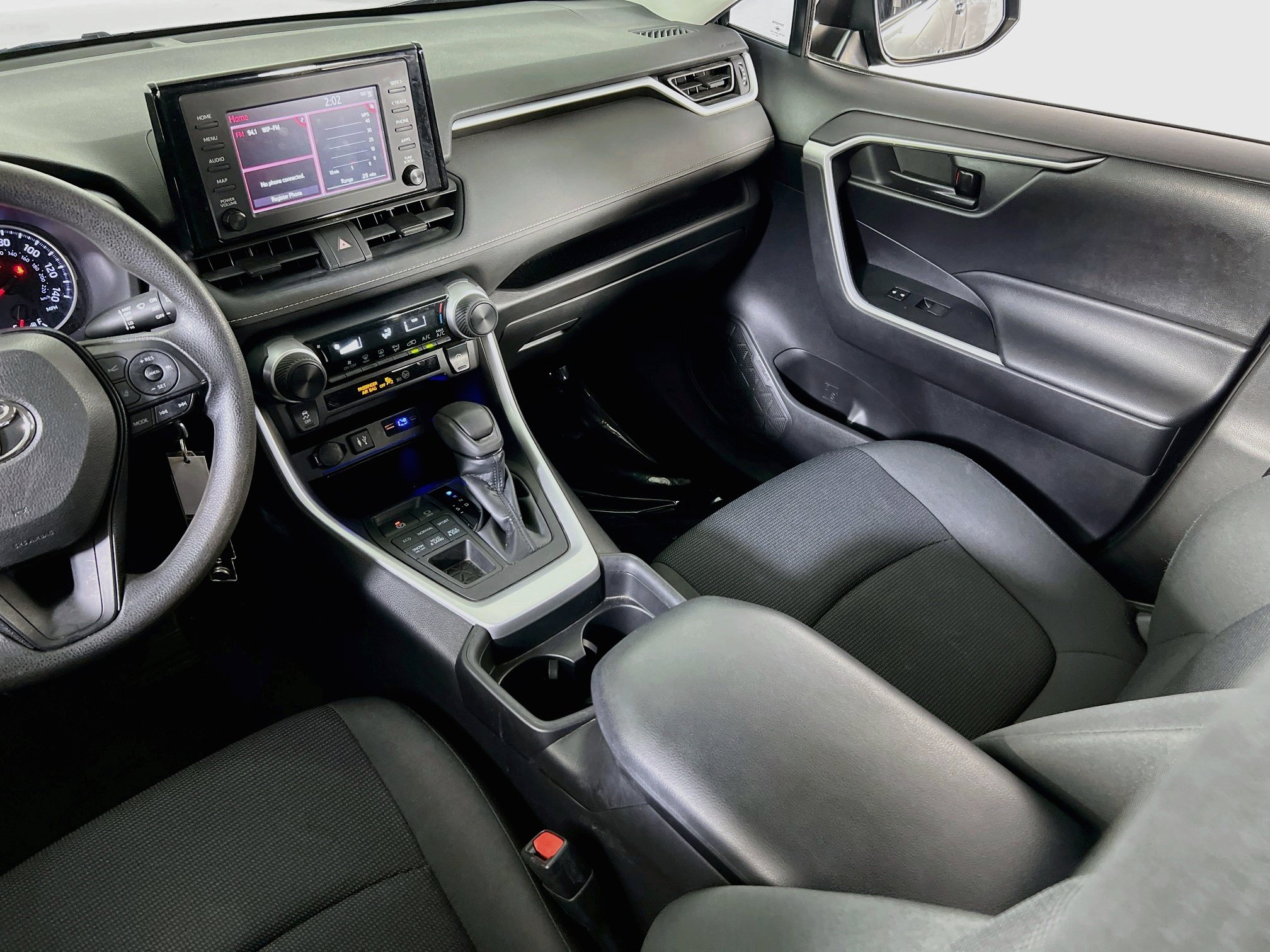 Used 2019 Toyota RAV4 LE w/ All Weather Liner Package AWD/4WD image 21