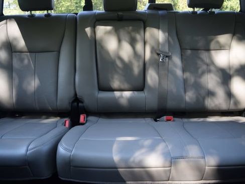 Used 2020 Ford F150 Lariat w/ Equipment Group 502A Luxury AWD/4WD image 16
