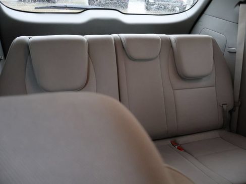 Used 2015 Kia Sedona LX w/ LX Convenience Package FWD image 32