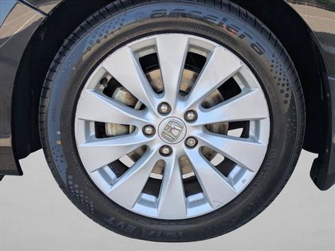 Used 2015 Honda Accord EX-L image 9
