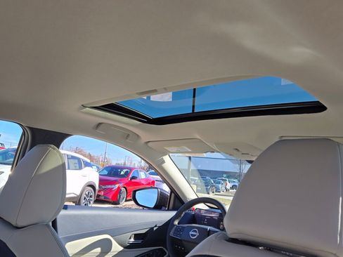 New 2026 Nissan Sentra SL w/ Floor Mat Package FWD image 8