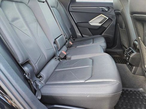 Used 2023 Audi Q3 2.0T Premium Plus w/ Premium Plus Package image 20