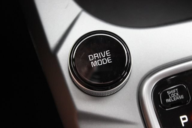 Used 2025 Kia Seltos LX AWD/4WD image 10