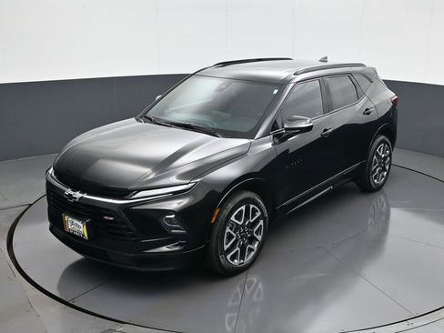 Used 2023 Chevrolet Blazer RS w/ Enhanced Convenience Package image 13