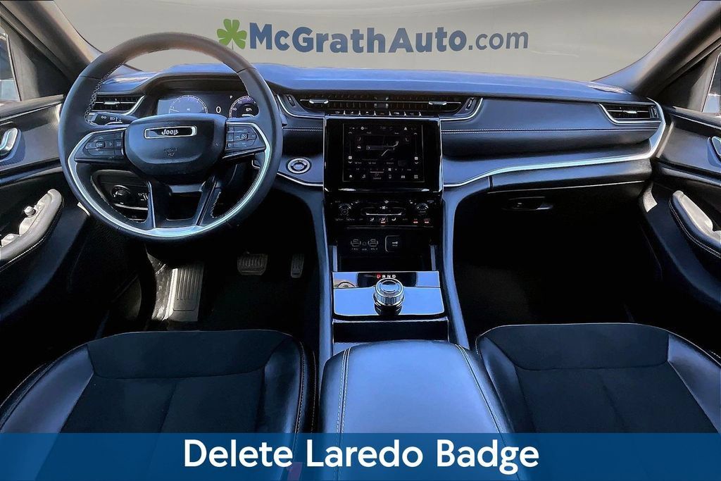 Used 2025 Jeep Grand Cherokee L Laredo AWD/4WD image 10