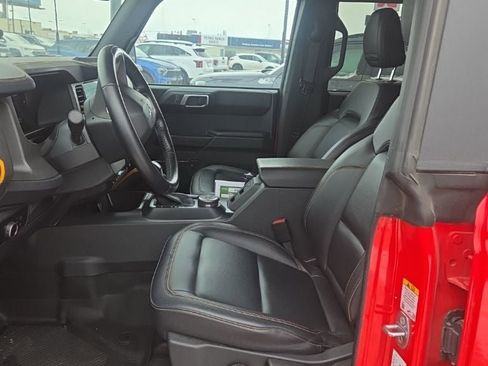 Used 2024 Ford Bronco Badlands image 13