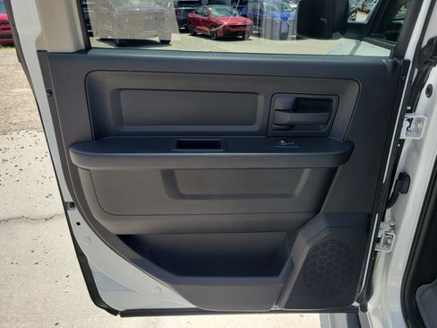 Used 2018 RAM 1500 Express w/ Express Value Package RWD image 10
