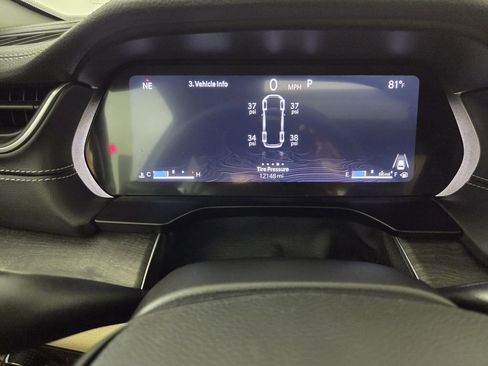 Certified 2025 Jeep Grand Cherokee L Limited w/ Luxury Tech Group II image 17