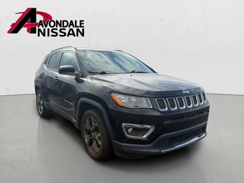 Used 2018 Jeep Compass Limited w/ Navigation Group FWD image 4