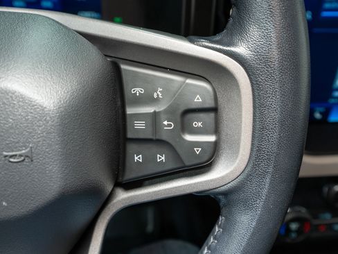 Used 2023 Ford Bronco Wildtrak image 29