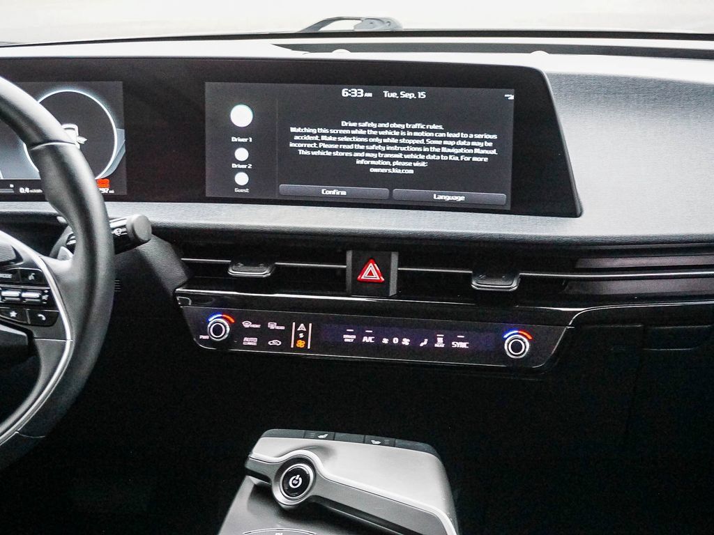 Certified 2023 Kia EV6 Light RWD image 16