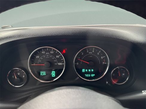 Used 2018 Jeep Wrangler Unlimited Sport w/ Connectivity Group image 14