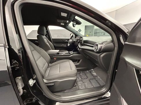 Used 2025 Chevrolet Equinox LT w/ Safety and Technology Package FWD image 51
