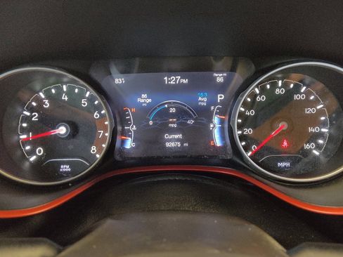 Used 2020 Jeep Compass Trailhawk AWD/4WD image 23