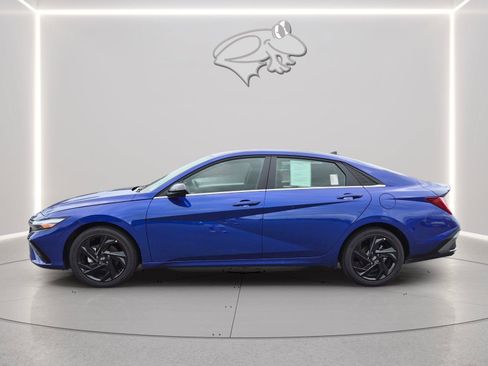 Used 2026 Hyundai Elantra SEL Sport Premium FWD image 2