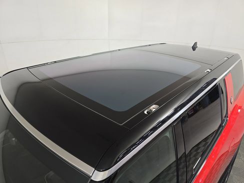 Used 2025 Rivian R1S Adventure image 13