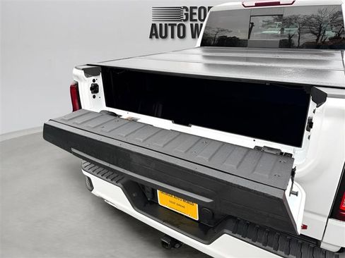 Used 2022 GMC Sierra 1500 AT4 w/ AT4 Preferred Package image 37