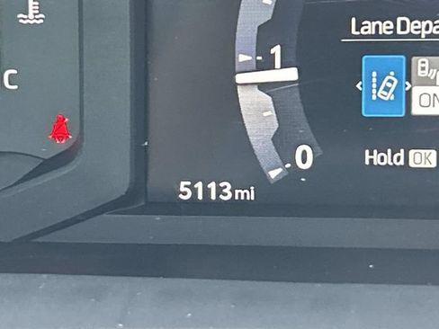 Used 2025 Toyota Tacoma SR5 image 29