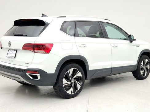 Used 2024 Volkswagen Taos SE image 5