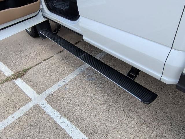 Certified 2025 Ford F450 Lariat w/ Lariat Ultimate Package AWD/4WD image 33
