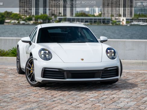 Used 2020 Porsche 911 Carrera RWD image 2