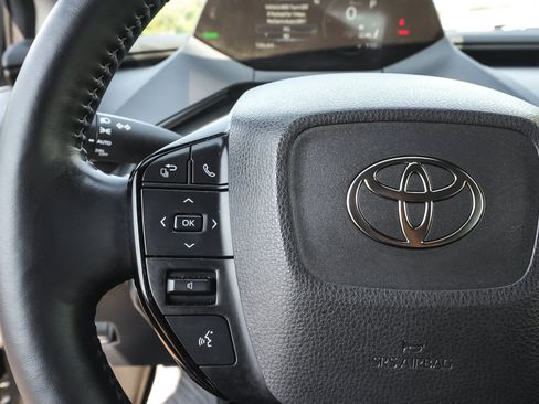 Used 2025 Toyota Prius AWD image 18