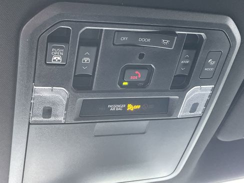 New 2025 Toyota Tundra Platinum AWD/4WD image 22
