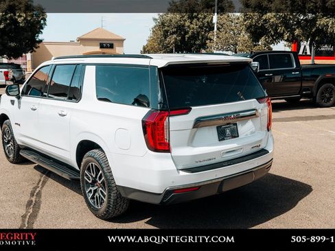 Used 2024 GMC Yukon XL AT4 AWD/4WD image 16