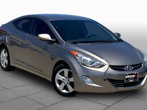 Used 2012 Hyundai Elantra GLS w/ Preferred Pkg 3 FWD image 2