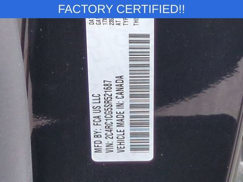 Used 2025 Chrysler Voyager LX FWD image 36