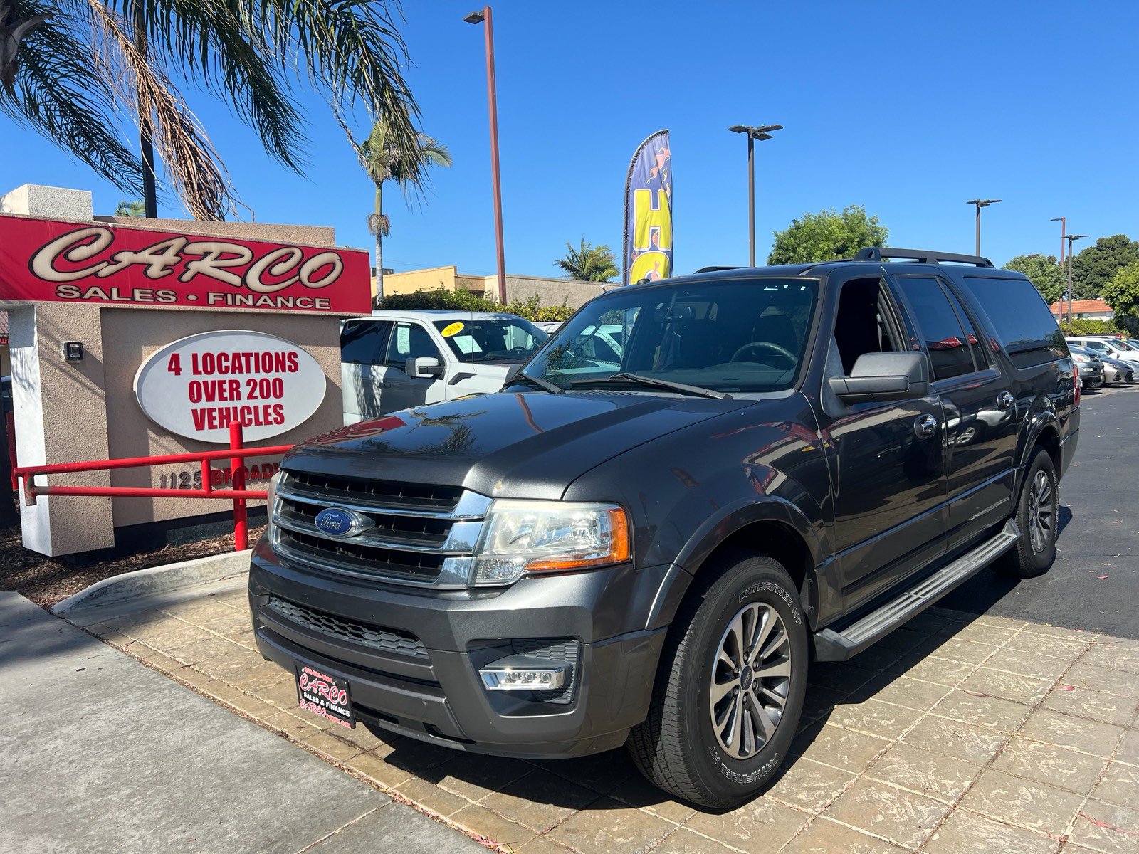 Used 2017 Ford Expedition EL XLT RWD image 4