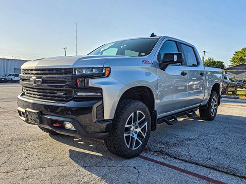 Used 2020 Chevrolet Silverado 1500 LT Trail Boss AWD/4WD image 3