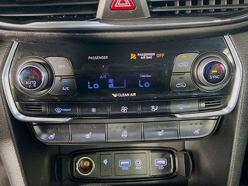 Used 2019 Hyundai Santa Fe FWD image 23