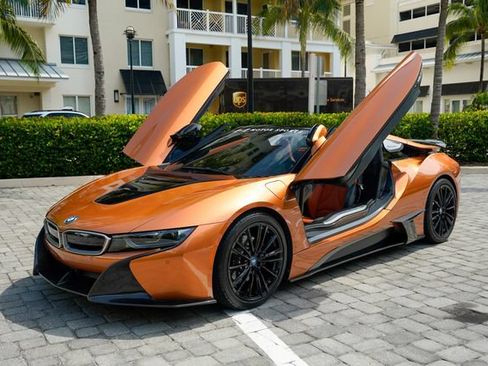 Used 2019 BMW i8 Roadster AWD/4WD image 2