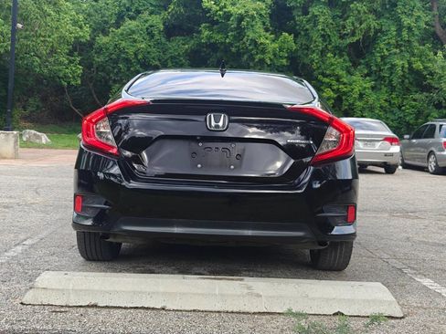 Used 2016 Honda Civic Touring image 5
