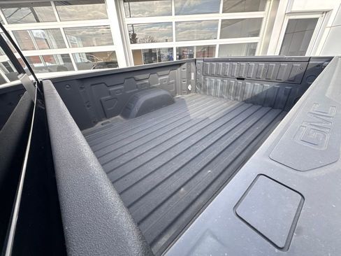 Used 2023 GMC Sierra 1500 Elevation w/ Preferred Package image 29