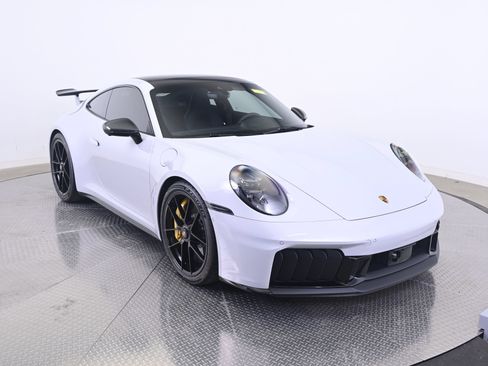 Certified 2026 Porsche 911 Carrera 4 GTS AWD/4WD image 9