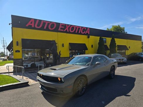 Used 2019 Dodge Challenger GT w/ Blacktop Package AWD/4WD image 1