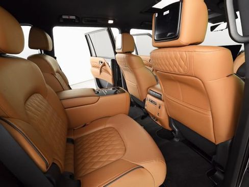 Used 2023 INFINITI QX80 Sensory AWD/4WD image 16