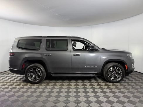 Used 2023 Jeep Wagoneer Series III w/ Preferred Equipment Group AWD/4WD image 7